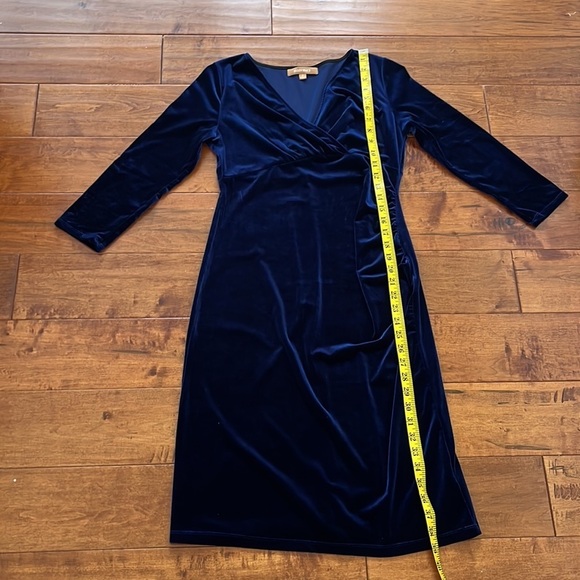 Ellen Tracy Women Velvet  Blue and Navy Dress Size S - Picture 8 of 10